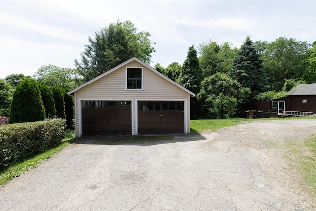 view of detached garage