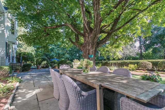 view of patio with outdoor dining area