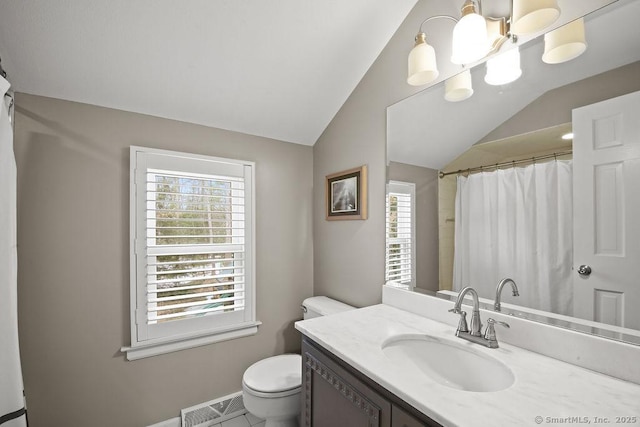 full bath with visible vents, toilet, curtained shower, lofted ceiling, and vanity