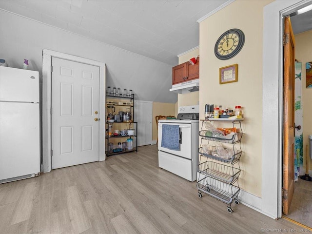 kitchen featuring under cabinet range hood, white appliances, light wood-style floors, and ornamental molding