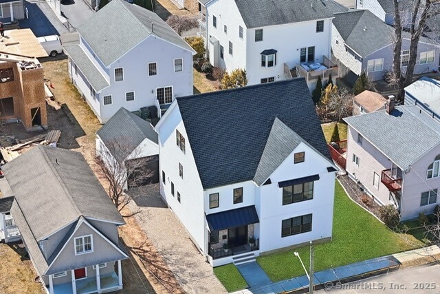 bird's eye view with a residential view