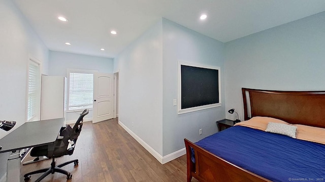 105 Mashentuck Rd, Killingly, CT 06239 - bedroom featuring baseboards, wood finished floors, an office area, and recessed lighting