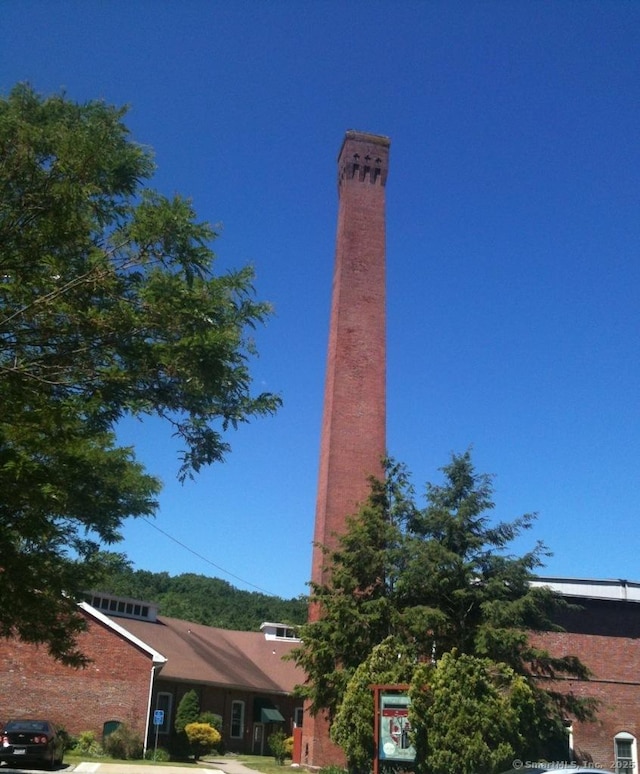 view of building exterior