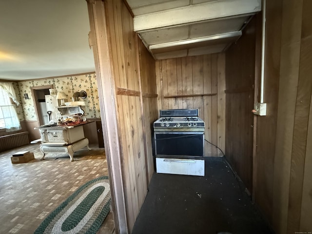 kitchen with range with gas stovetop