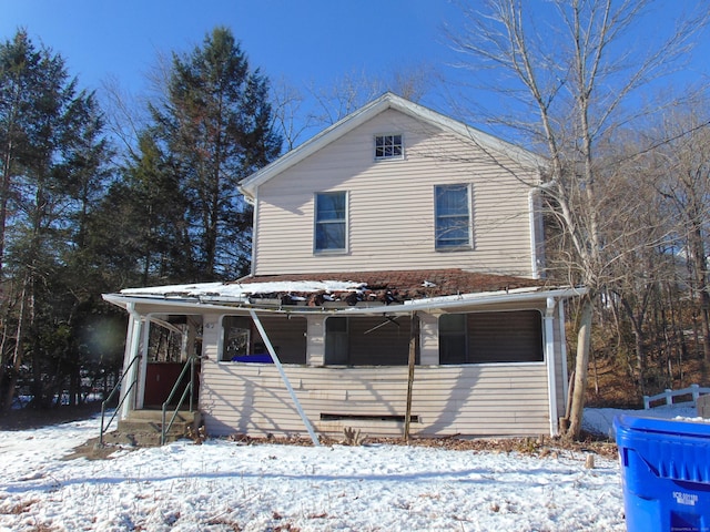 view of front facade featuring a porch