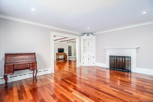 living room with baseboard heating, recessed lighting, crown molding, and hardwood / wood-style flooring