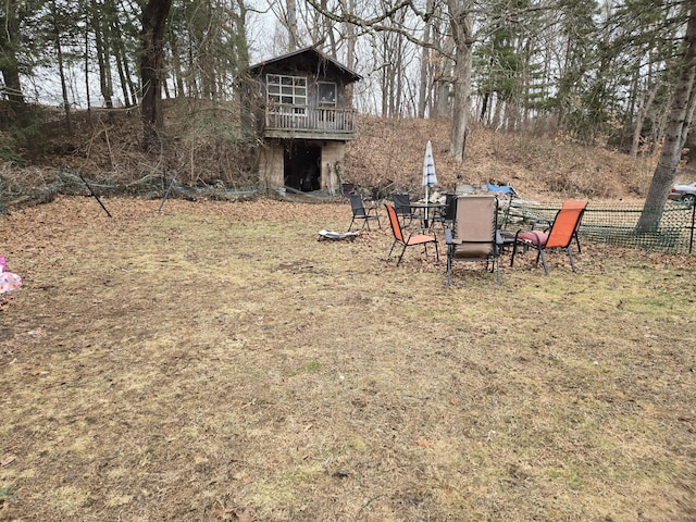 view of yard with fence