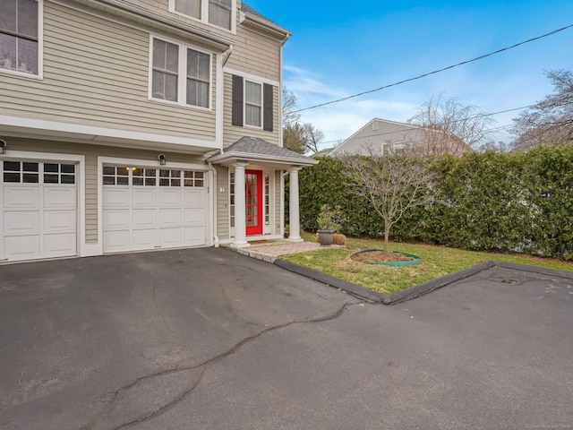 Listing photo 3 for 6 Robertson Ln Unit 7, Greenwich CT 06807