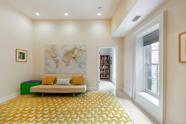 93 Elm St, Hartford, CT 06106 - sitting room featuring wood finished floors, visible vents, recessed lighting, and baseboards