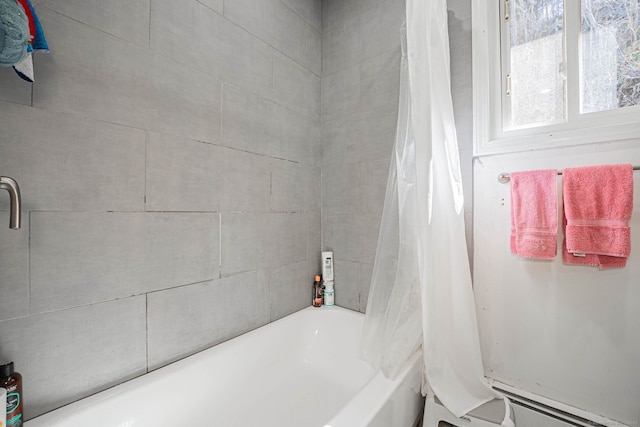full bath featuring shower / bath combo with shower curtain