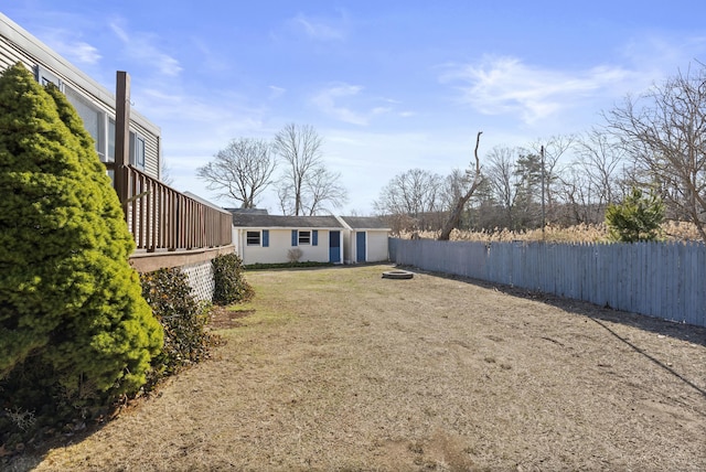 view of yard featuring fence