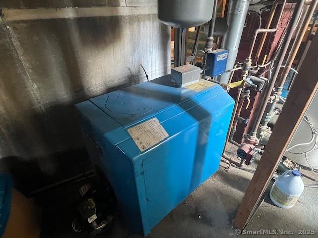 12 Avery St, Stonington, CT 06379 - utilities with a heating unit