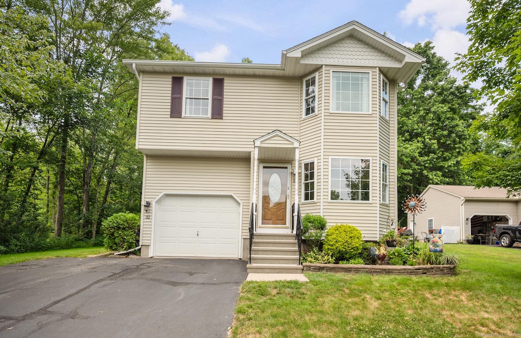 32 Pheasant Hill Dr Unit 32, Enfield, CT 06082 - photo 1