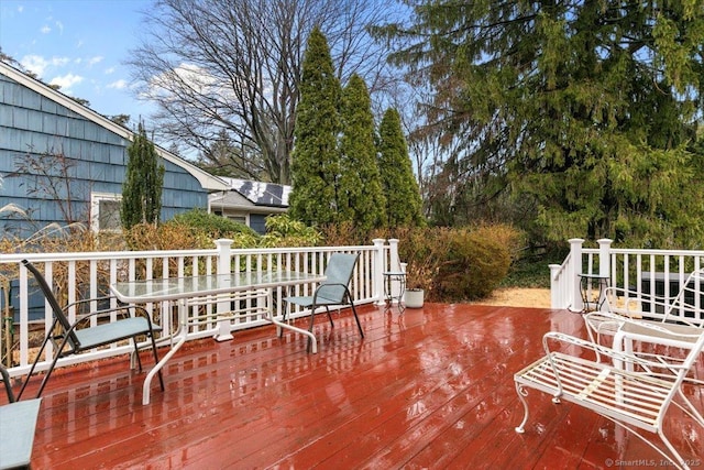 3 Middle Rd, Hamden, CT 06517 - deck with outdoor dining area
