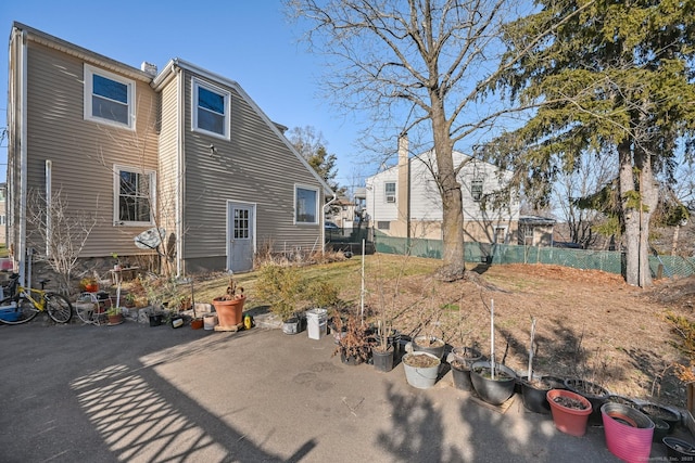 14 Overlook Pl, Stamford, CT 06907 - rear view of house with fence
