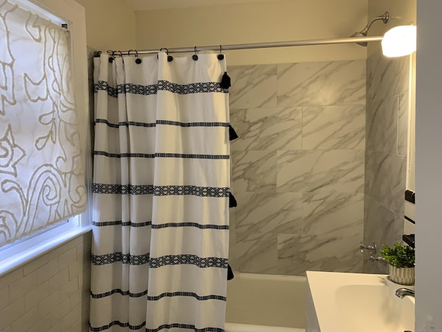 17 Easton St, Hamden, CT 06514 - bathroom featuring shower / bath combo and vanity