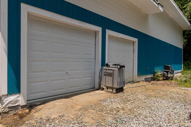 8 Tom Rd, East Haddam, CT 06423 - view of garage