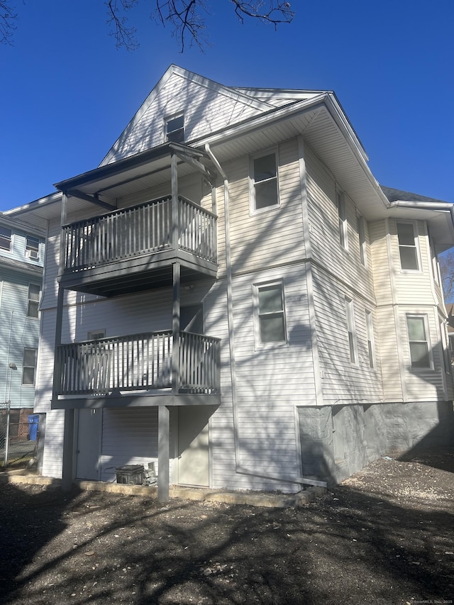 view of side of property
