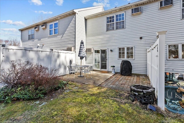 13 Brantwood Dr Unit 13, Madison, CT 06443 - rear view of house with a patio and fence