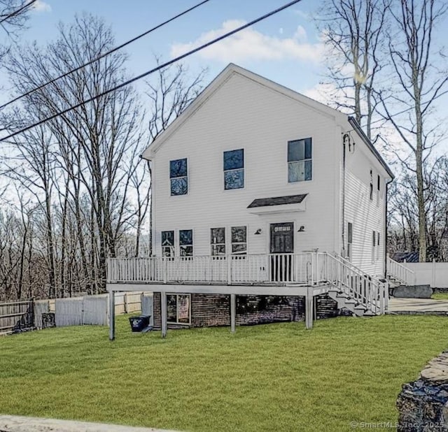 88 Walnut Trl, Danbury, CT 06810 - rear view of house featuring a deck
