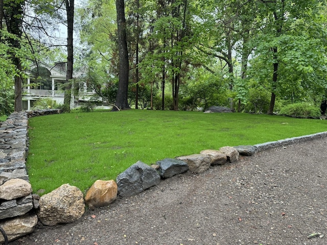 3 Topping Ln, Norwalk, CT 06854 - view of green lawn