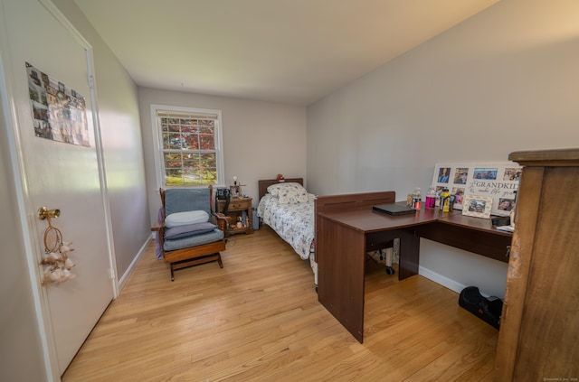 125 Northford Rd, Branford, CT 06405 - bedroom featuring light wood-style floors and baseboards