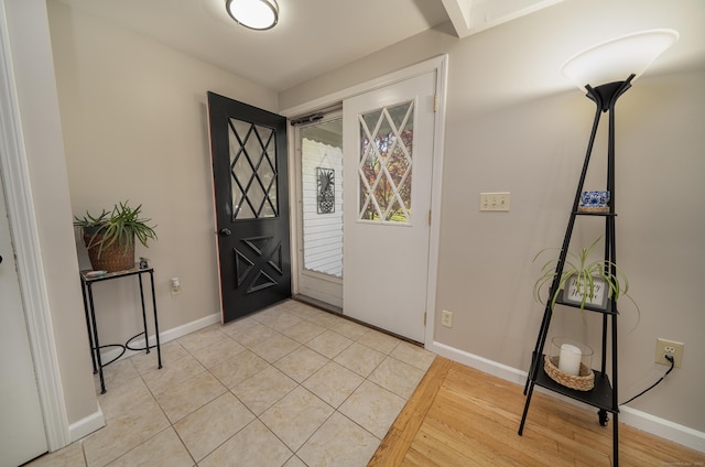 125 Northford Rd, Branford, CT 06405 - entrance foyer with baseboards
