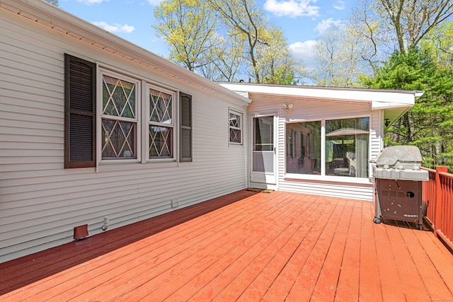 8 Dean Rd, East Lyme, CT 06333 - view of wooden deck