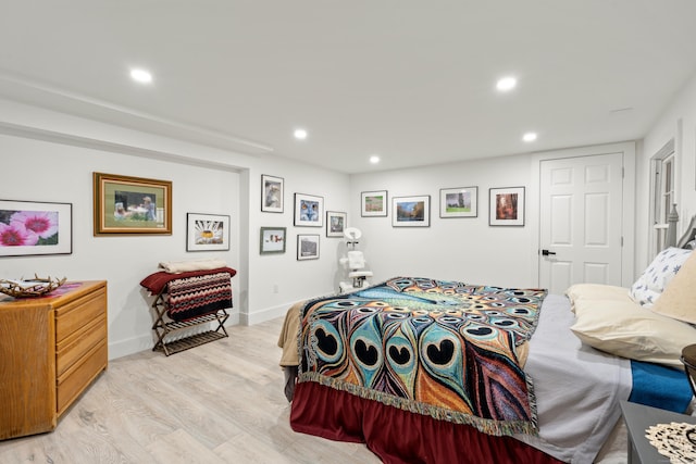 162 Hattertown Rd, Newtown, CT 06470 - bedroom with light wood-style flooring, recessed lighting, and baseboards