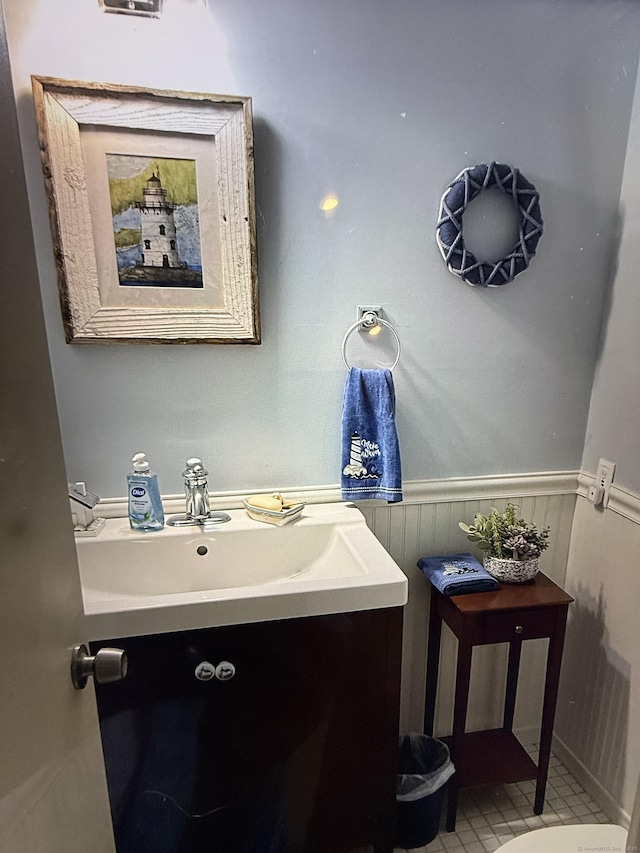 15 Pilgrim Hbr Unit A, Wallingford, CT 06492 - bathroom with vanity and a wainscoted wall