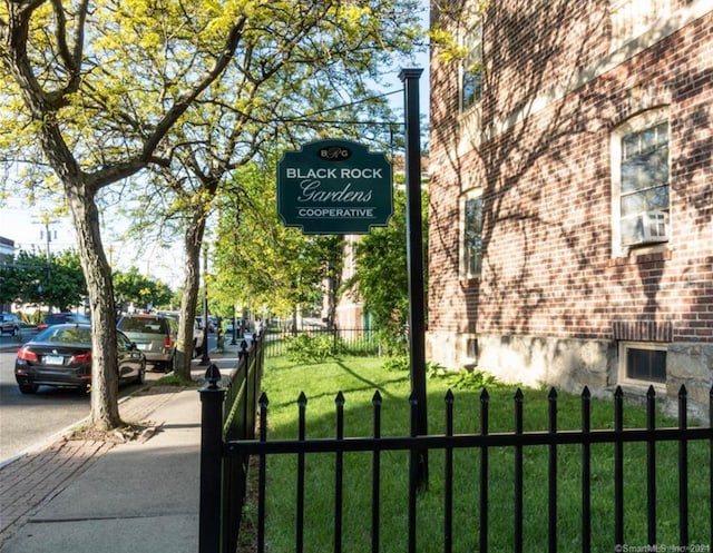 2811 Fairfield Ave Unit 1, Bridgeport, CT 06605 - view of community