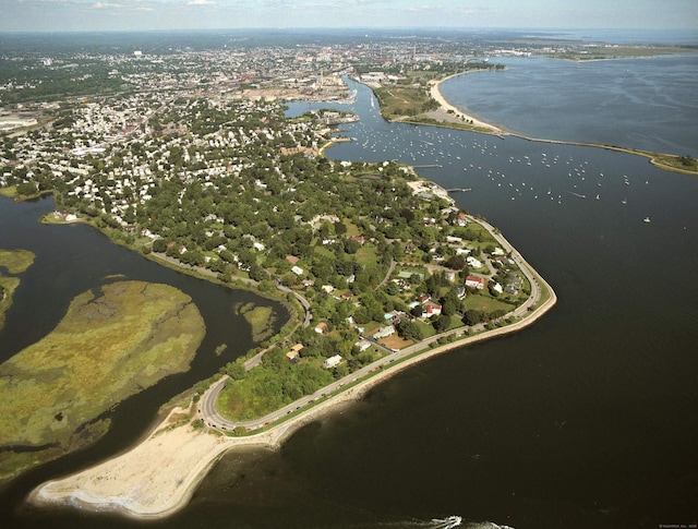 2811 Fairfield Ave Unit 1, Bridgeport, CT 06605 - aerial view of property and surrounding area featuring a large body of water