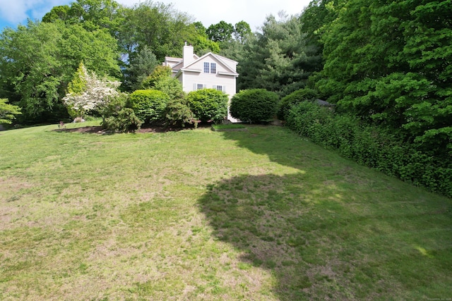 40 Nathan Hale Ct, Cheshire, CT 06410 - view of grassy yard