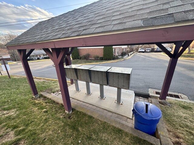 519 Scott Rd Apt 60, Waterbury, CT 06705 - exterior space featuring a lawn