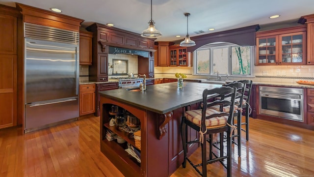 3 Mountain Dr, New Milford, CT 06776 - kitchen featuring tasteful backsplash, premium appliances, a sink, and recessed lighting