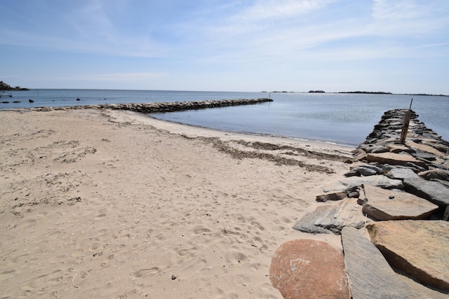 5 Hammock Pkwy, Clinton, CT 06413 - water view with nearby beach