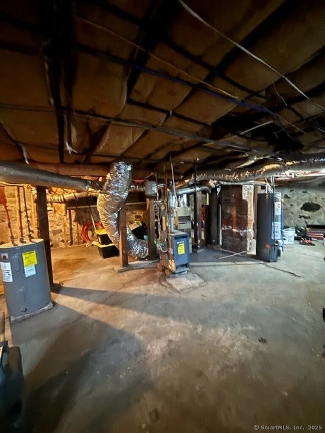 266 Willow St, Waterbury, CT 06710 - unfinished below grade area featuring water heater