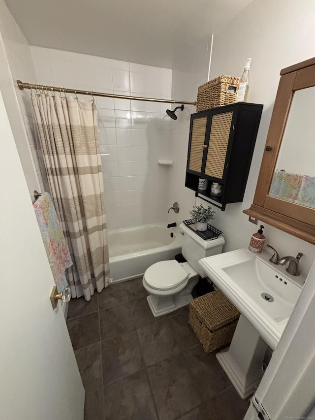 134 Washington St Apt 201, Norwalk, CT 06854 - bathroom featuring toilet, shower / bath combo, and tile patterned flooring