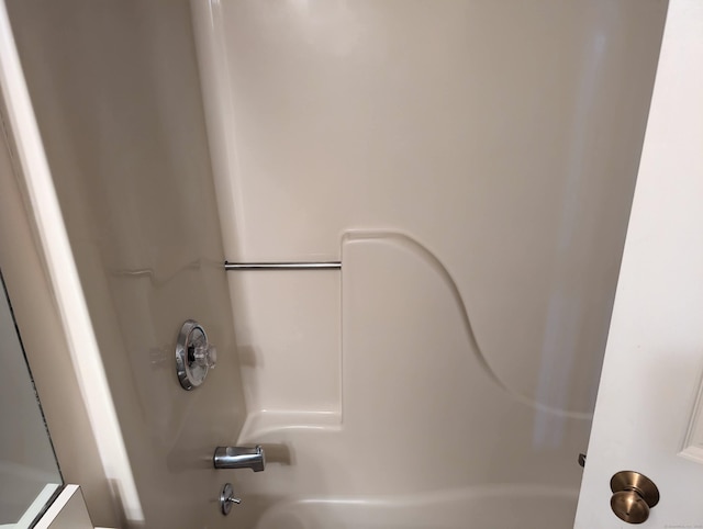 839 Main St Apt 28, Torrington, CT 06790 - bathroom view of shower / washtub combination