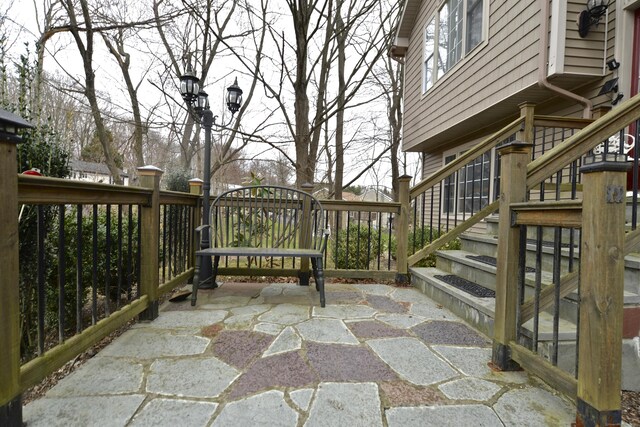 580 Horton Hill Rd, Naugatuck, CT 06770 - photo 3