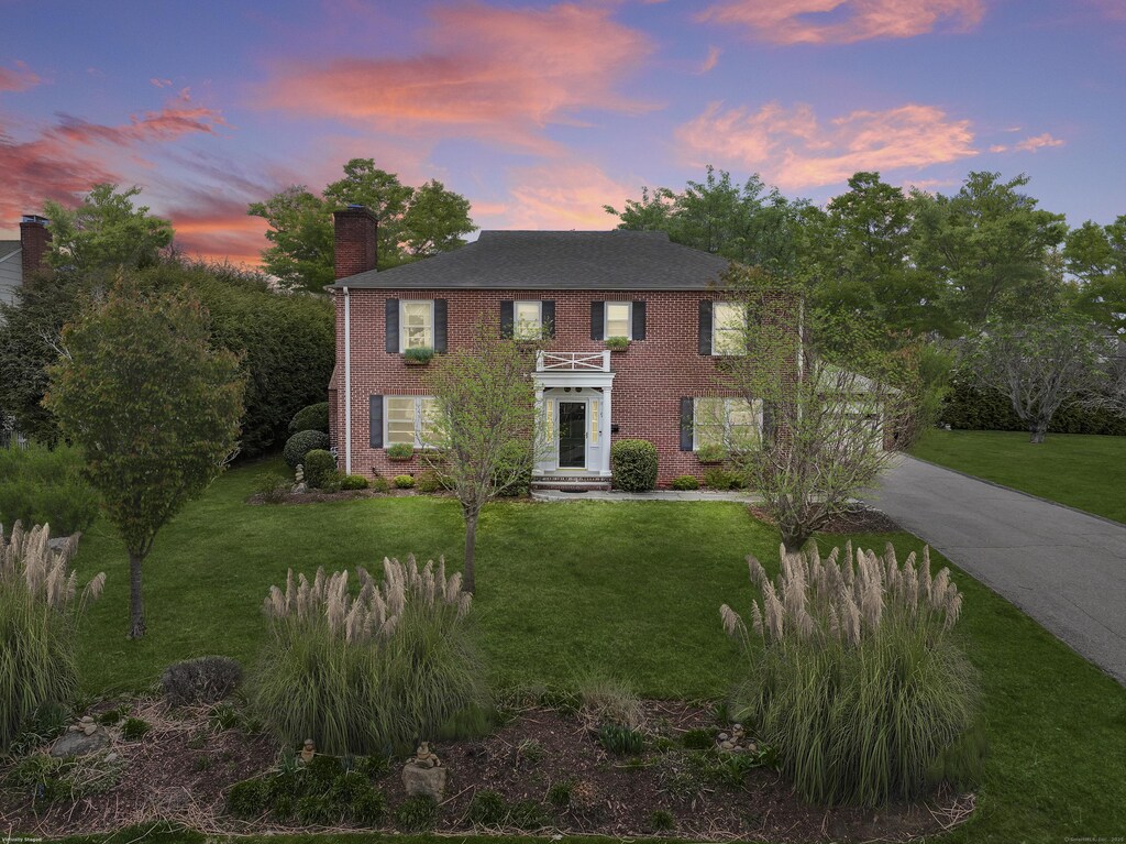 9 Pine Hill Avenue Ext, Norwalk, CT 06855 - photo 1