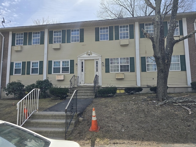 107 Angel Dr Apt B, Waterbury, CT 06708 - view of front facade with entry steps