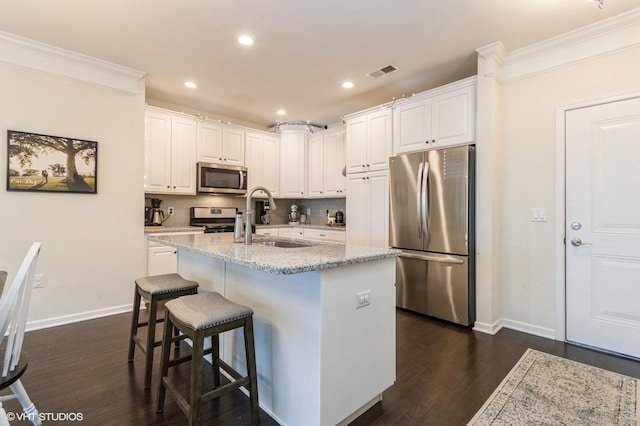 1026 Country View Rd Unit 1026, Danbury, CT 06810 - kitchen with visible vents, a sink, baseboards, and appliances with stainless steel finishes