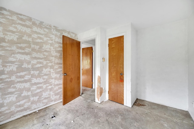 18 Hillcrest Dr, Somers, CT 06071 - carpeted spare room featuring baseboards and wallpapered walls