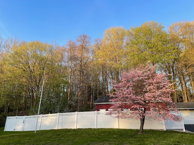 view of yard featuring fence