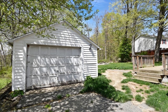 view of detached garage
