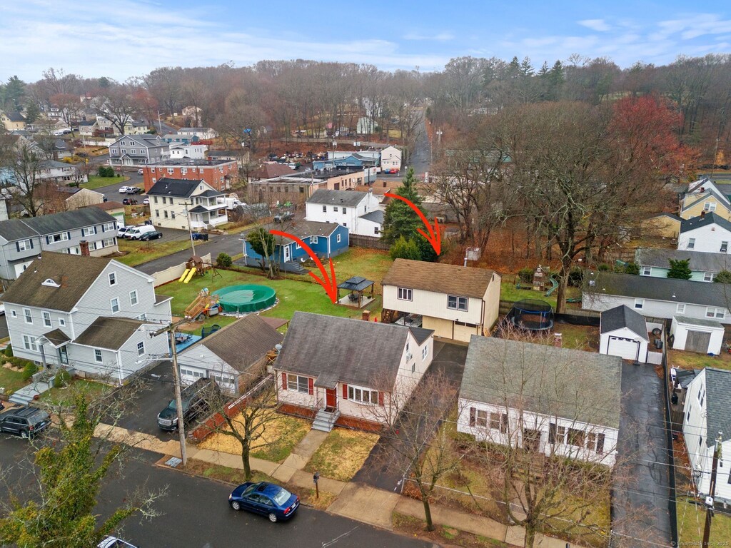204-206 Lee St, West Haven, CT 06516 - aerial view with a residential view