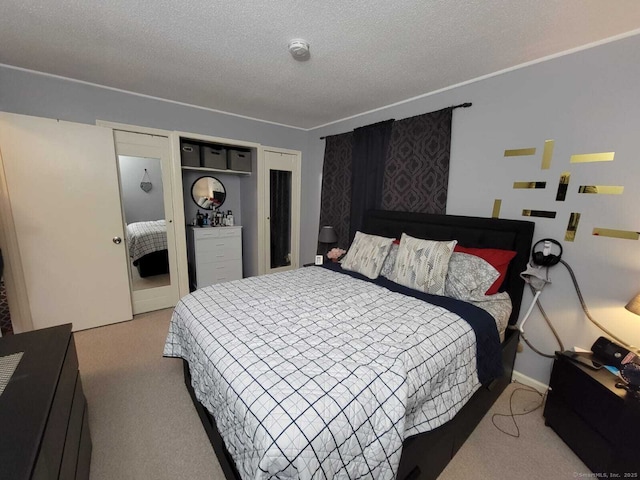 24 Deerwood Ln Unit 3, Waterbury, CT 06704 - bedroom featuring carpet floors and a textured ceiling