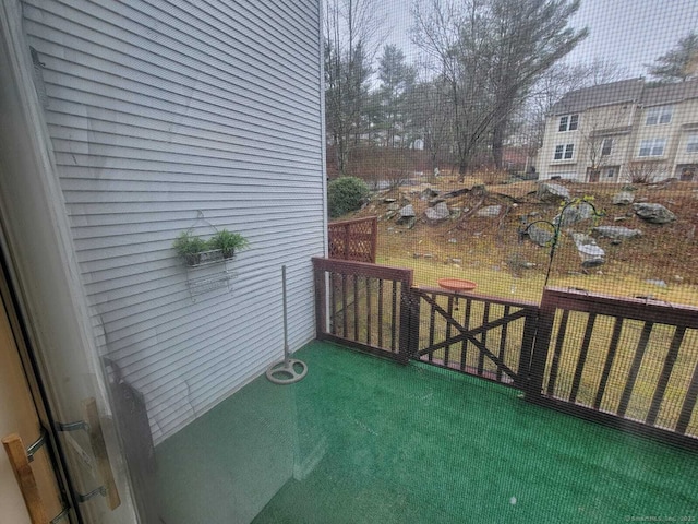 24 Deerwood Ln Unit 3, Waterbury, CT 06704 - view of balcony