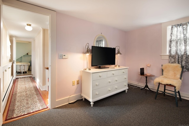 2 Perry St, Salisbury, CT 06039 - sitting room featuring baseboards
